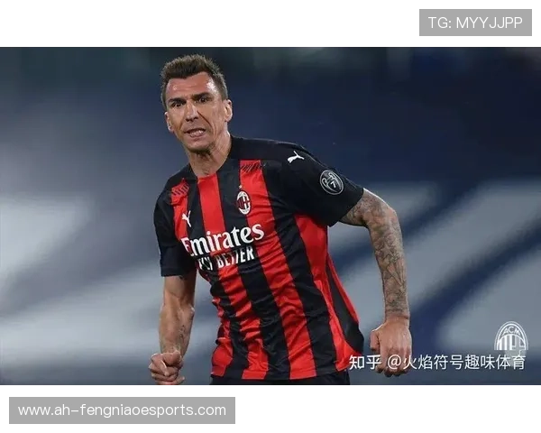 足球球星背吸球技巧解析：如何利用背部停球突破防守创造机会